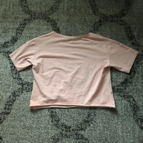 Very cropped, ripped t shirt - Picture 2 of 2